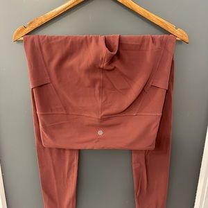 Athleta Salutation Stash Yoga Pants